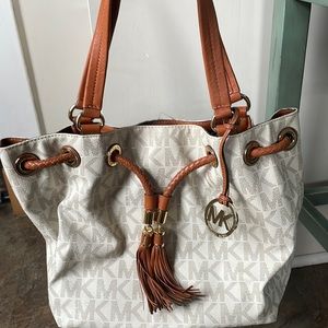 Michael kors handbag white mk
